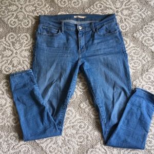 LEVI JEANS